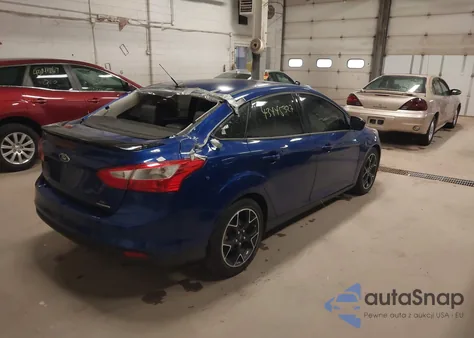 2014 Ford Focus Se z USA, uszkodzony, nr VIN 1FADP3F29EL373900